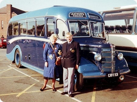 Leather’s Coaches - Bedford OB - GWV 101