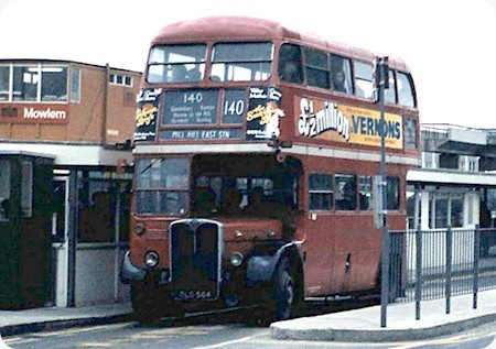 London Transport – AEC Regent III RT – OLD 564 – RT4777